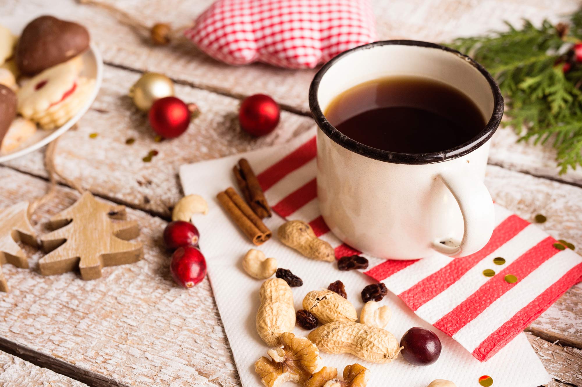 Heloise Tackles Holiday Coffee Stains